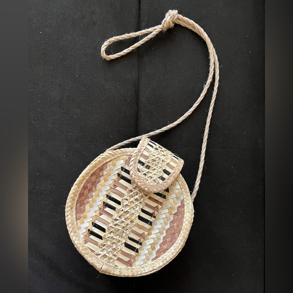 Round Straw Crossbody Bag (Made in Bahamas)